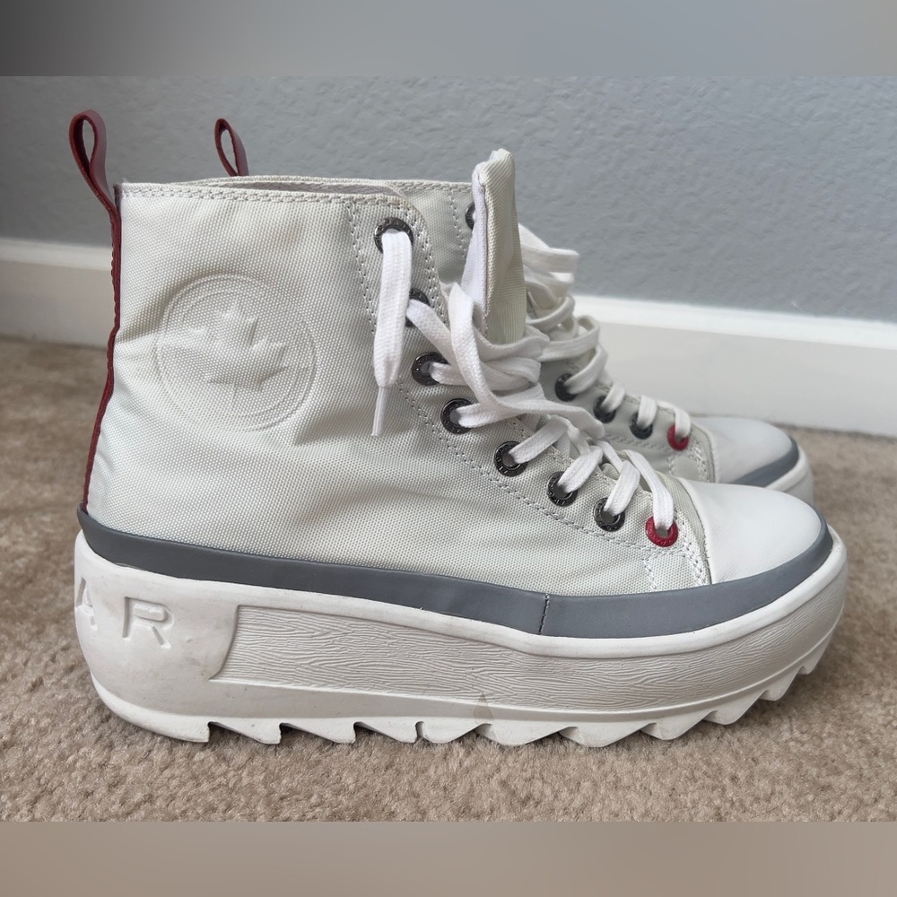 Pajar Canada boots women, size 9-9.5